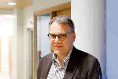 Christer Holmström. ekonomidirektör, Samfundet Folkhälsan. Foto: Mikko Käkelä/Folkhälsan