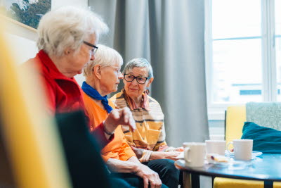 Seniorer kaffestund03.jpg