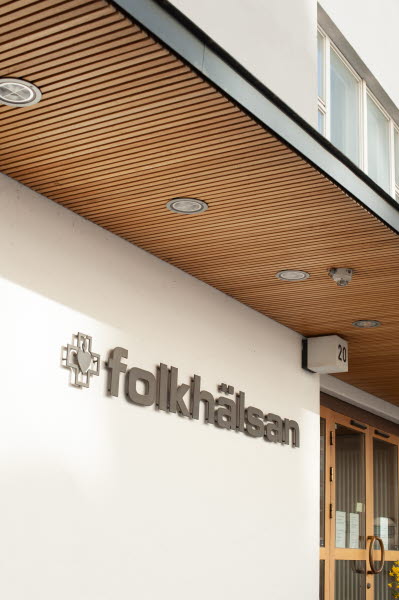 Folkhälsans huvudingång i Helsingfors. Foto: Folkhälsan/Jonas Jernström