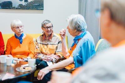 Seniorer kaffestund07.jpg