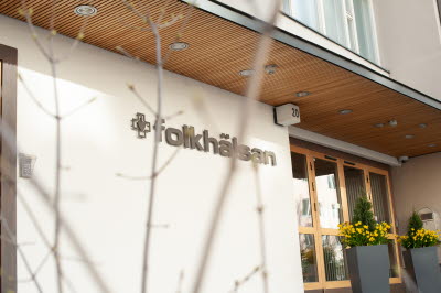 Folkhälsans huvudingång i Helsingfors. Foto: Folkhälsan/Jonas Jernström