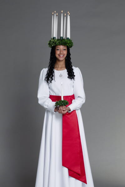 Finlands Lucia 2024 Daniela Owusu, foto: Folkhälsan/Henrik Schütt